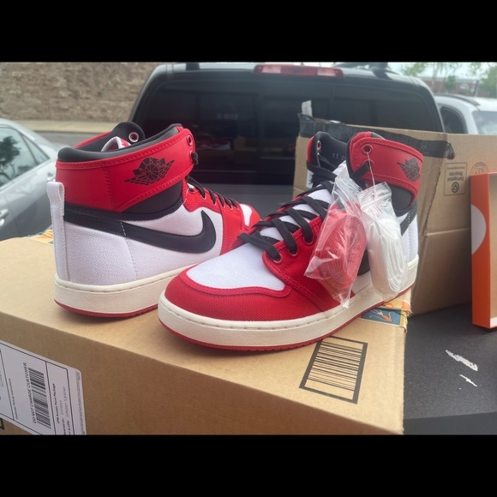 Size 11 Jordan‎ AJKO Retro High Chicago New in Box